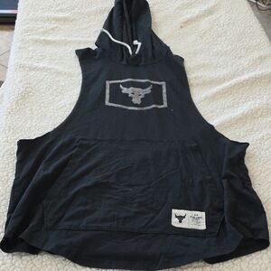 Under Armour Black Hooded Sleeveless Top with Bull Accent